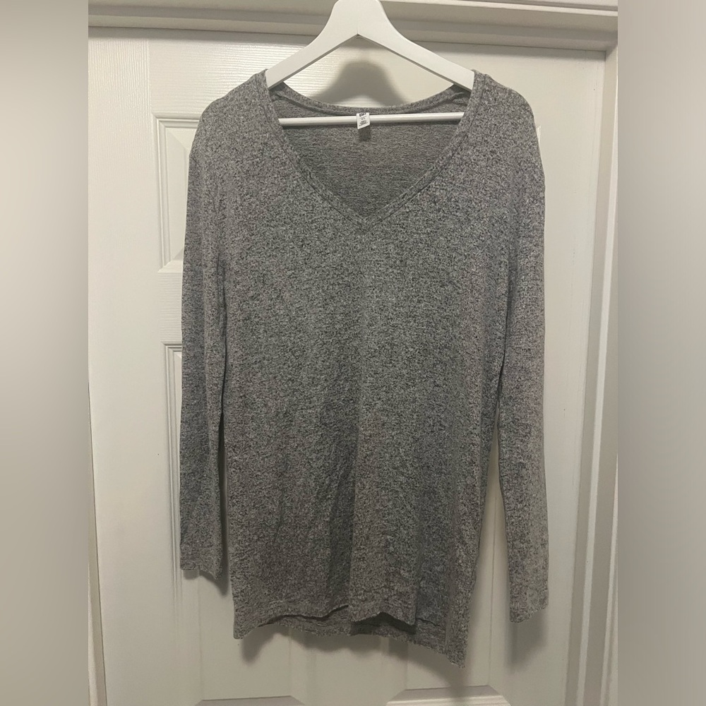 BP light grey top